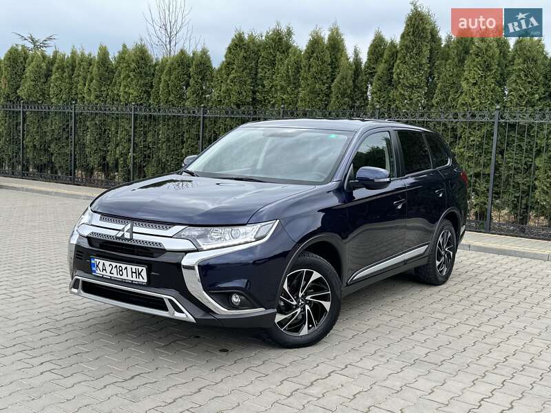 Позашляховик / Кросовер Mitsubishi Outlander 2021 в Одесі