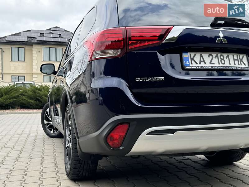 Позашляховик / Кросовер Mitsubishi Outlander 2021 в Одесі