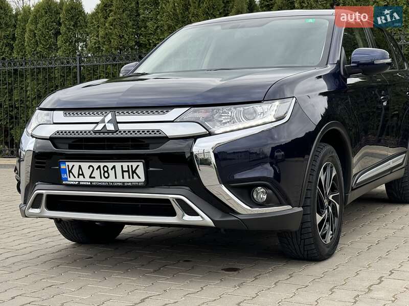 Позашляховик / Кросовер Mitsubishi Outlander 2021 в Одесі