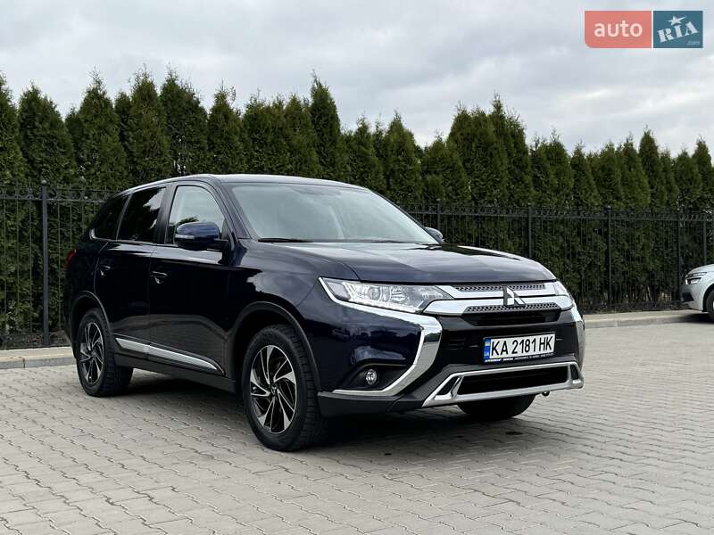 Позашляховик / Кросовер Mitsubishi Outlander 2021 в Одесі