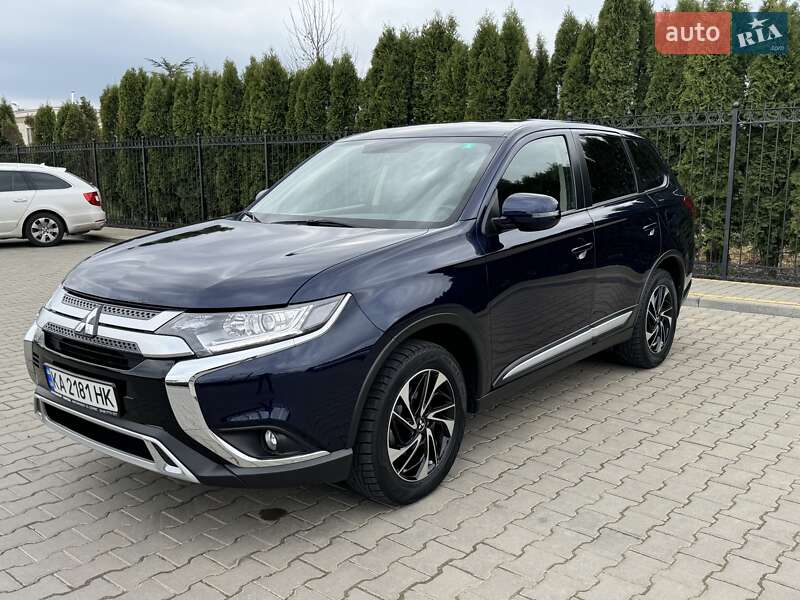 Позашляховик / Кросовер Mitsubishi Outlander 2021 в Одесі