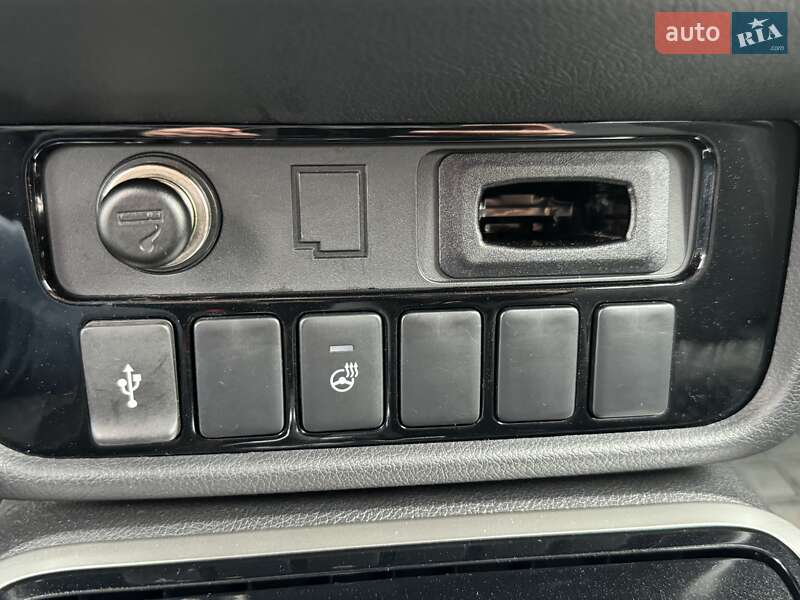 Позашляховик / Кросовер Mitsubishi Outlander 2021 в Одесі