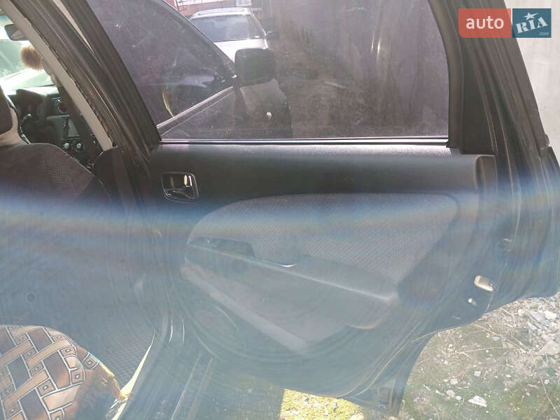 Позашляховик / Кросовер Mitsubishi Outlander 2004 в Білій Церкві