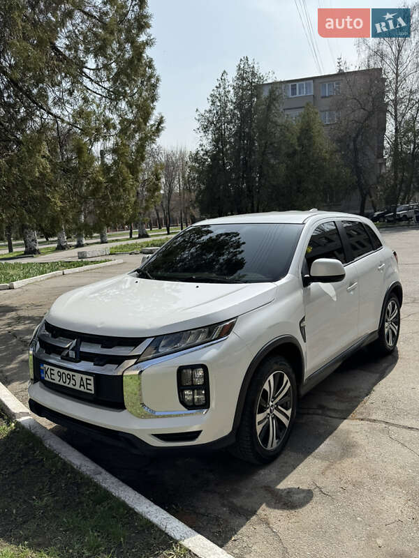 Mitsubishi Outlander 2020