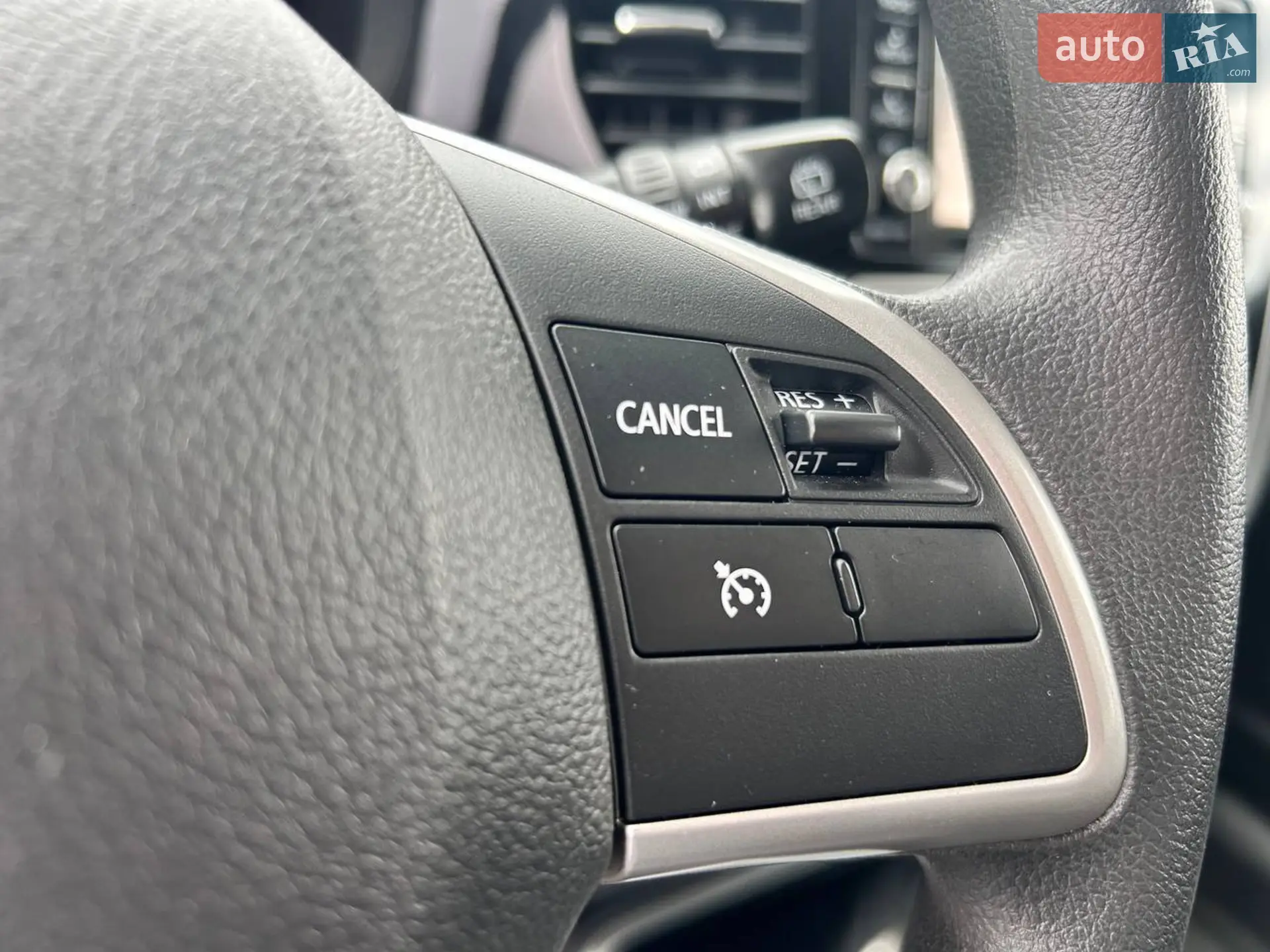 2018 Mitsubishi Outlander - мініатюра 18
