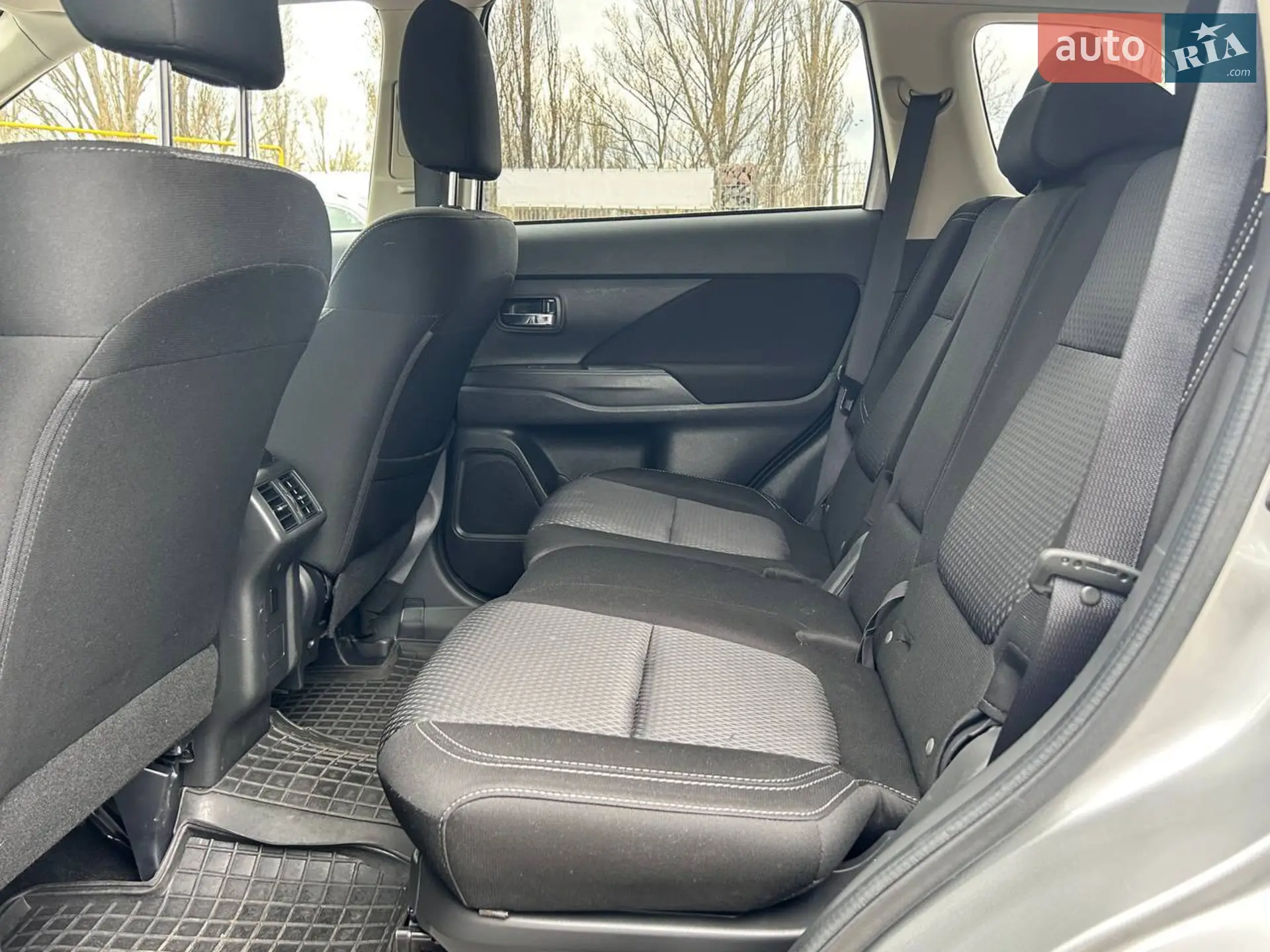 2018 Mitsubishi Outlander - мініатюра 25