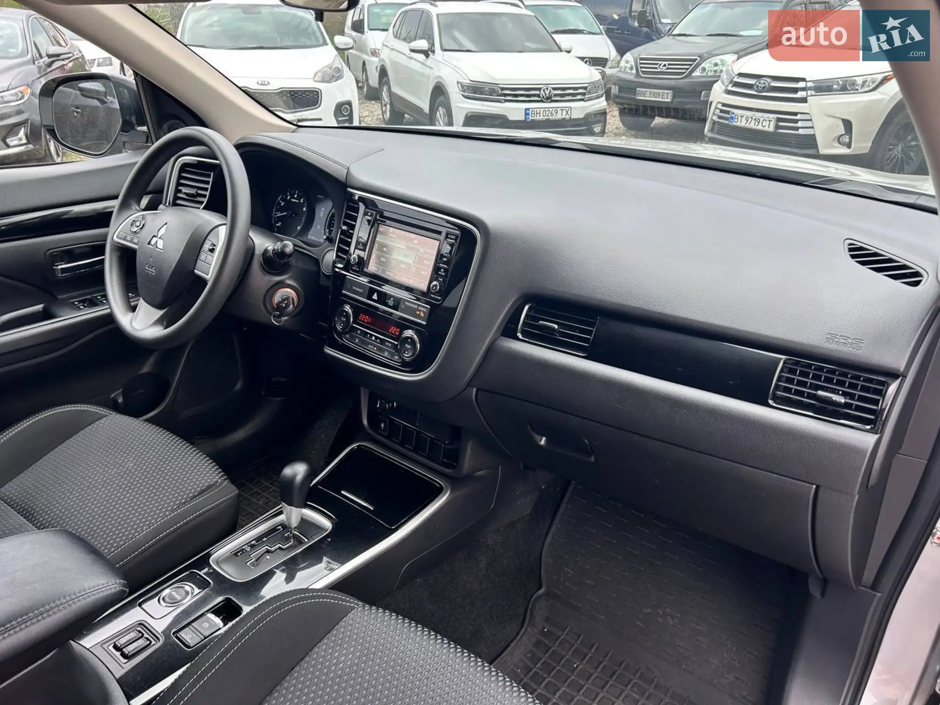 2018 Mitsubishi Outlander - мініатюра 29