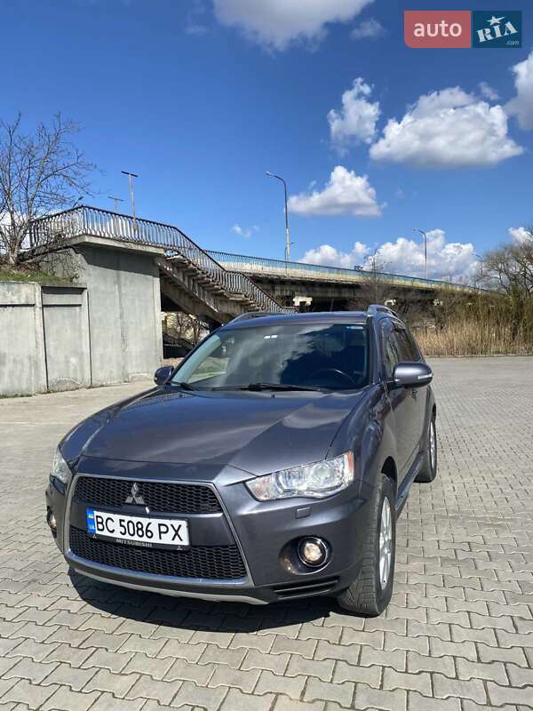Позашляховик / Кросовер Mitsubishi Outlander 2010 в Дрогобичі