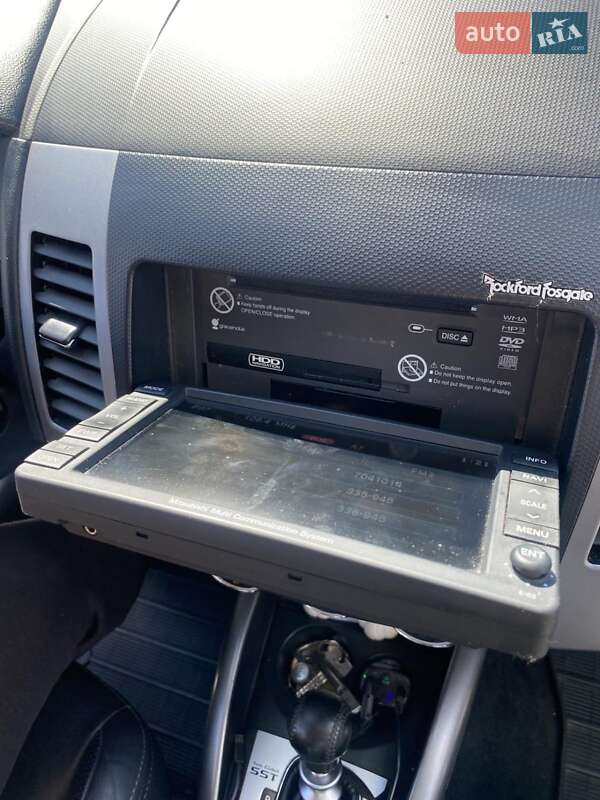 Позашляховик / Кросовер Mitsubishi Outlander 2010 в Дрогобичі