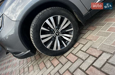 Внедорожник / Кроссовер Mitsubishi Outlander 2019 в 