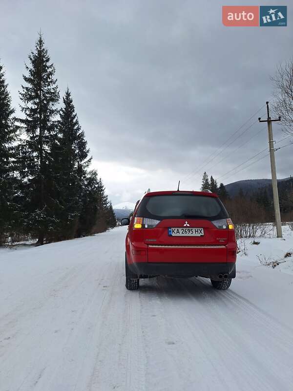 Позашляховик / Кросовер Mitsubishi Outlander 2007 в Києві