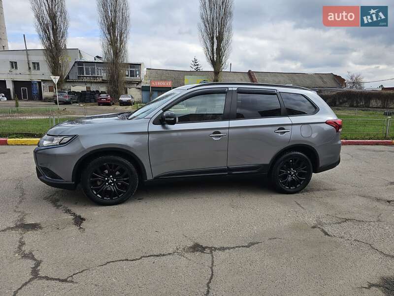 Внедорожник / Кроссовер Mitsubishi Outlander 2018 в Харькове