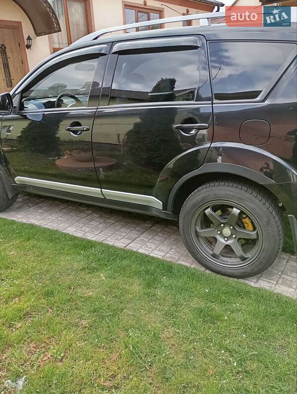 Внедорожник / Кроссовер Mitsubishi Outlander 2008 в Винниках