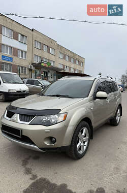 Позашляховик / Кросовер Mitsubishi Outlander 2008 в 