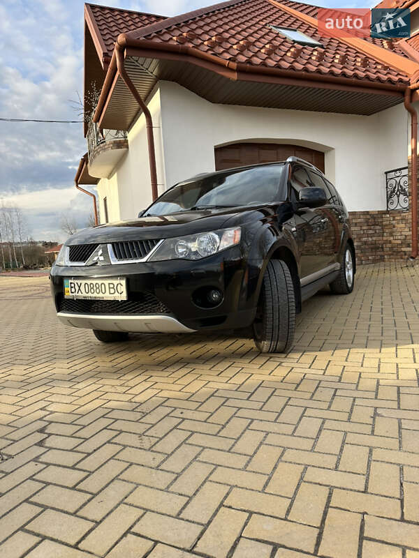 Внедорожник / Кроссовер Mitsubishi Outlander 2009 в Староконстантинове