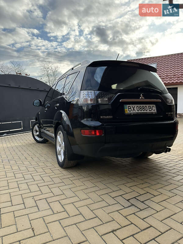 Внедорожник / Кроссовер Mitsubishi Outlander 2009 в Староконстантинове