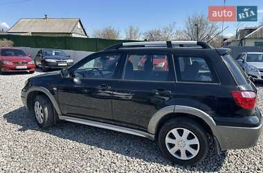 Внедорожник / Кроссовер Mitsubishi Outlander 2005 в 