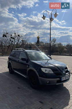 Внедорожник / Кроссовер Mitsubishi Outlander 2005 в 