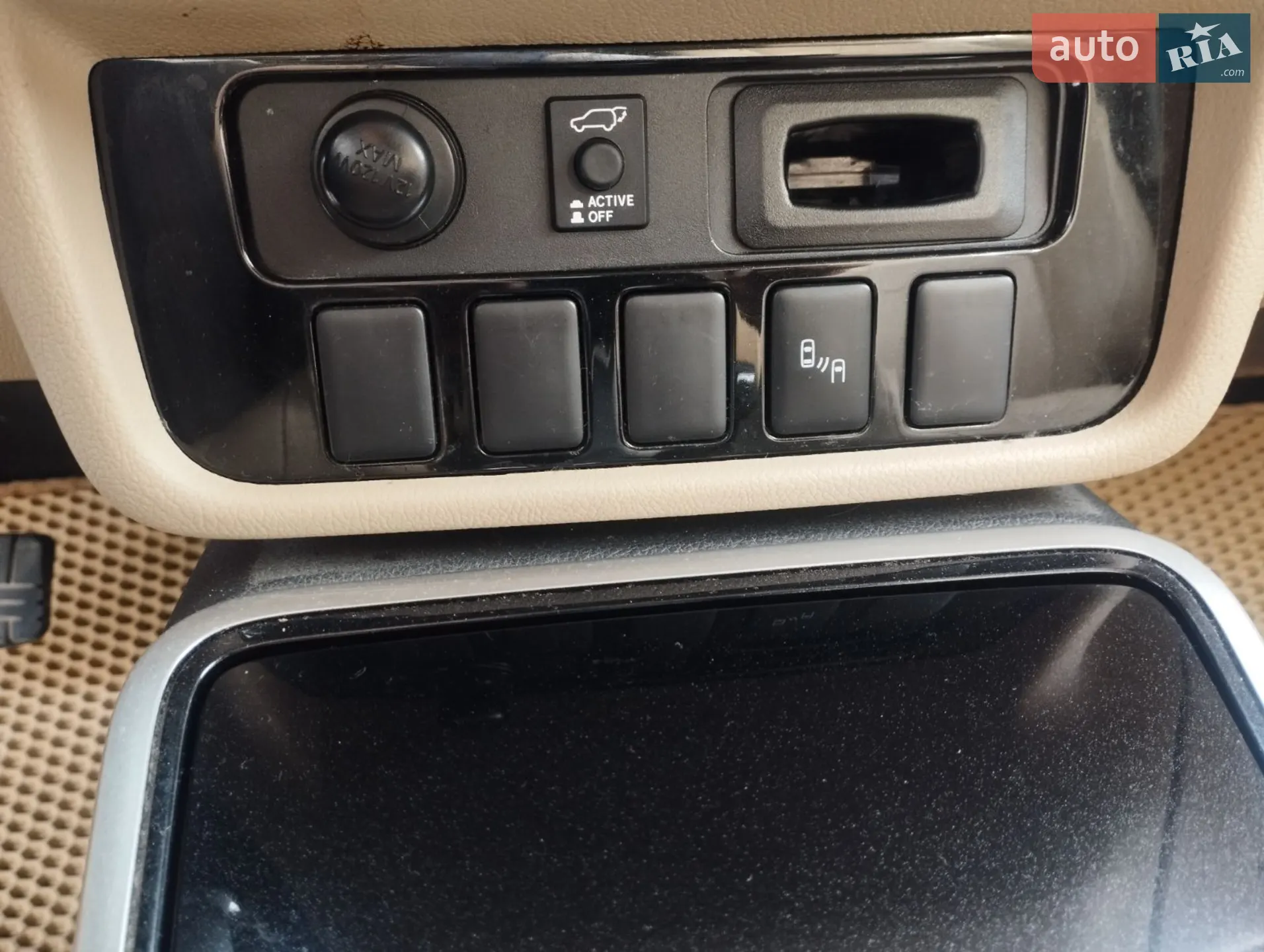 2018 Mitsubishi Outlander - мініатюра 13