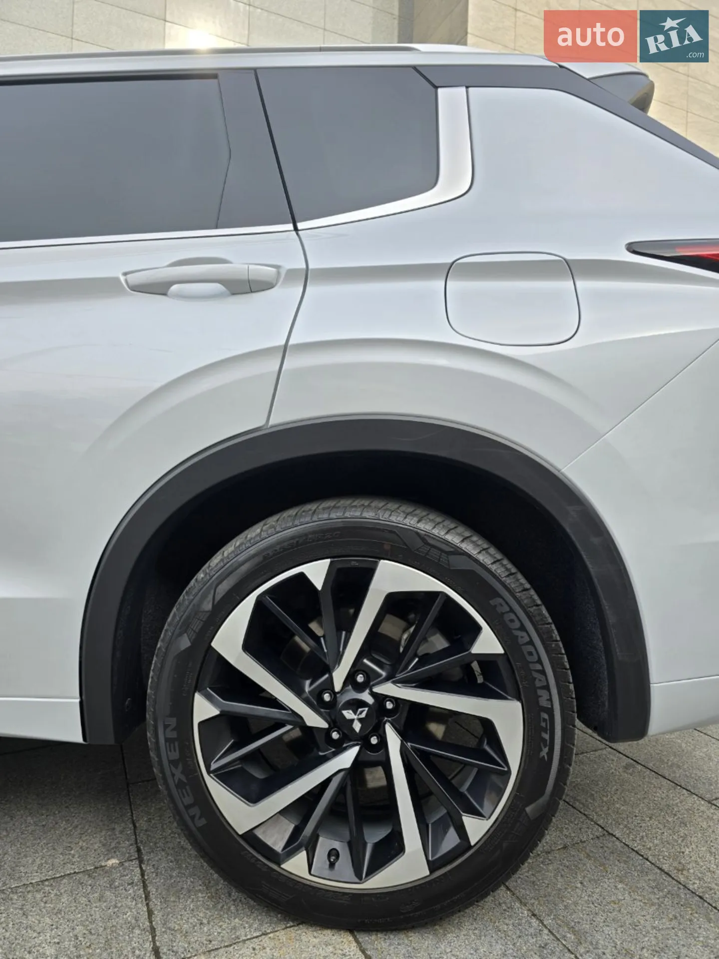 2023 Mitsubishi Outlander - мініатюра 10