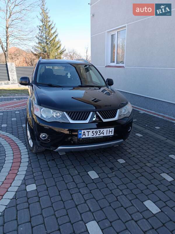 Внедорожник / Кроссовер Mitsubishi Outlander 2008 в Коломые