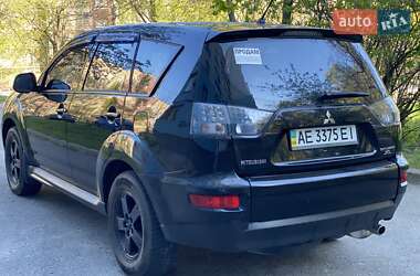 Внедорожник / Кроссовер Mitsubishi Outlander 2010 в 