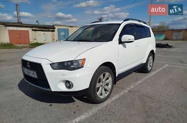 Позашляховик / Кросовер Mitsubishi Outlander 2010 в Полтаві