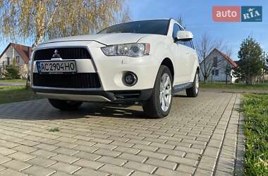 Позашляховик / Кросовер Mitsubishi Outlander 2009 в 