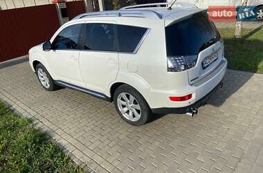Позашляховик / Кросовер Mitsubishi Outlander 2009 в 