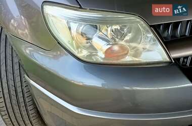 Позашляховик / Кросовер Mitsubishi Outlander 2006 в 