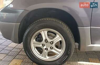 Позашляховик / Кросовер Mitsubishi Outlander 2006 в 