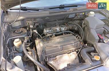 Позашляховик / Кросовер Mitsubishi Outlander 2006 в 