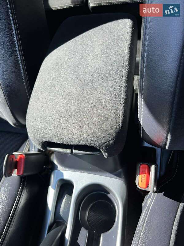 Внедорожник / Кроссовер Mitsubishi Outlander 2010 в Коломые
