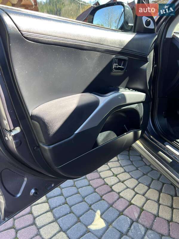Внедорожник / Кроссовер Mitsubishi Outlander 2010 в Коломые