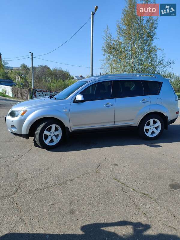 Внедорожник / Кроссовер Mitsubishi Outlander 2007 в Черкассах