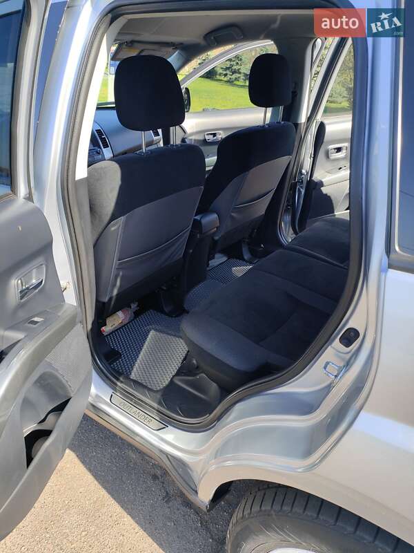 Внедорожник / Кроссовер Mitsubishi Outlander 2007 в Черкассах