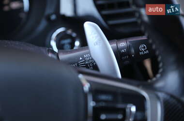 Внедорожник / Кроссовер Mitsubishi Outlander 2017 в 