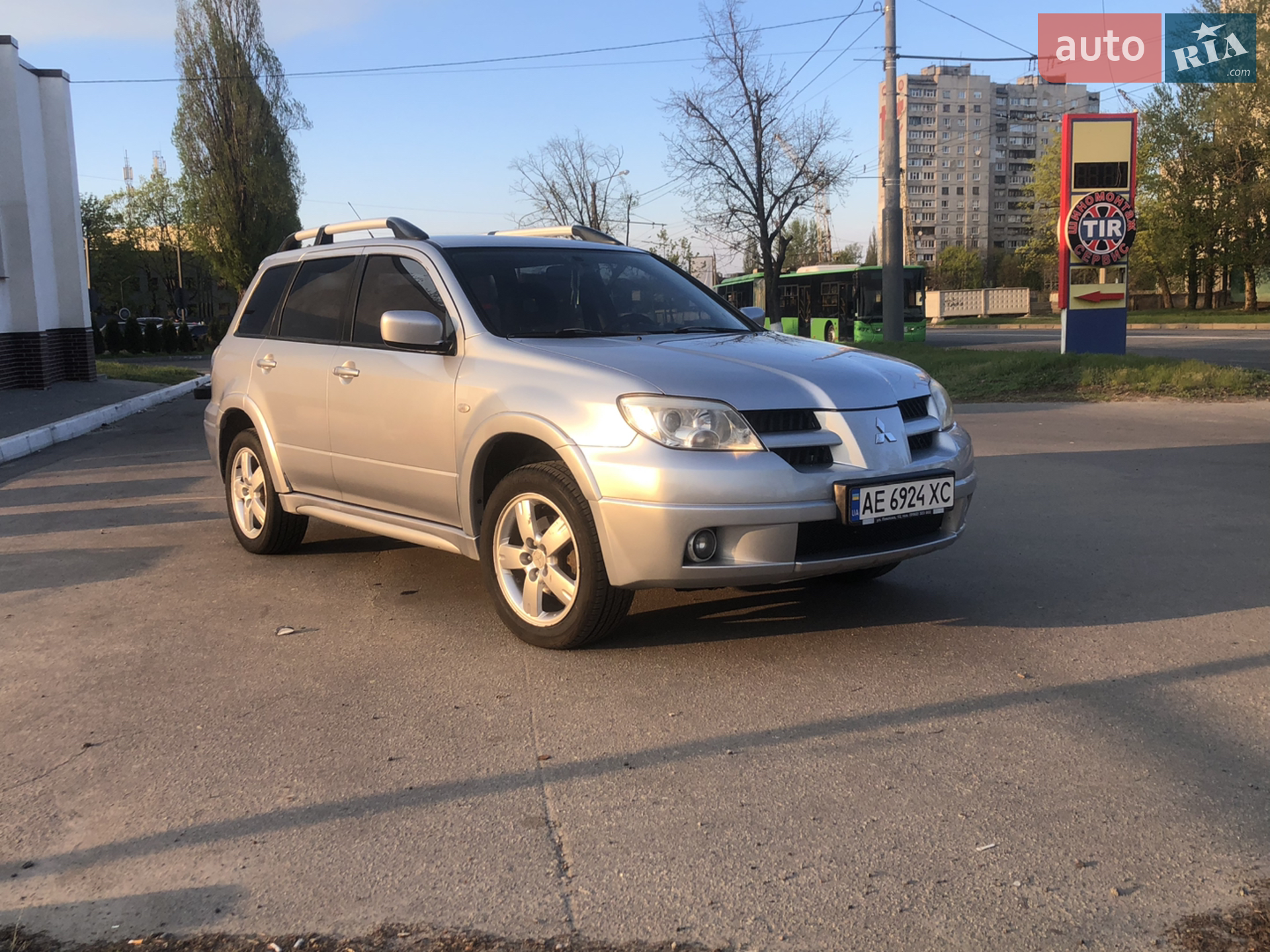 2010 Mitsubishi Outlander - мініатюра 2