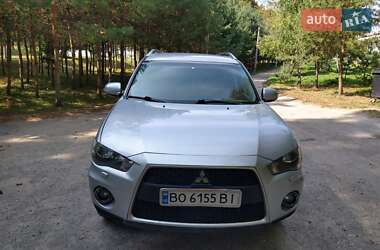 Внедорожник / Кроссовер Mitsubishi Outlander 2010 в 