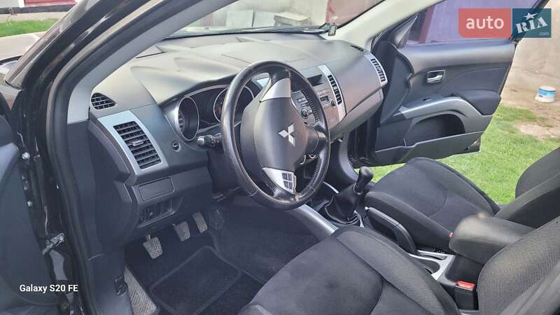 Внедорожник / Кроссовер Mitsubishi Outlander 2008 в Демидовке фото 5 Внедорожник / Кроссовер Mitsubishi Outlander 2008 в Демидовке