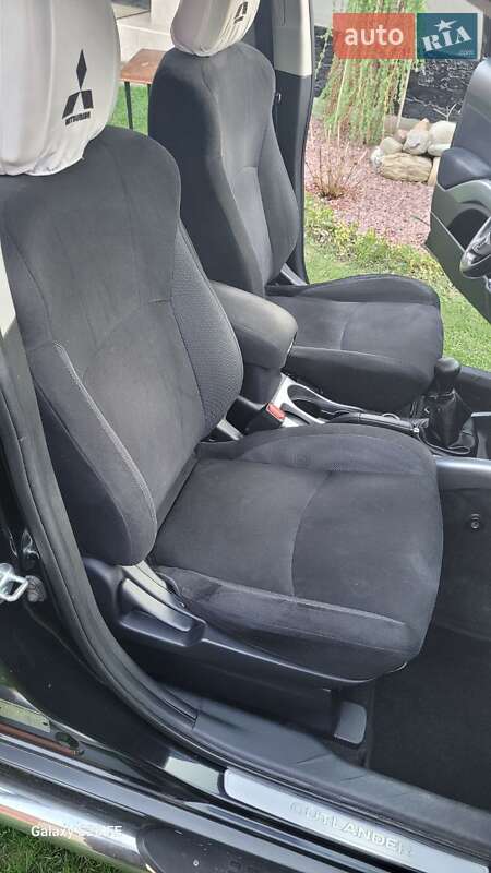 Внедорожник / Кроссовер Mitsubishi Outlander 2008 в Демидовке фото 8 Внедорожник / Кроссовер Mitsubishi Outlander 2008 в Демидовке