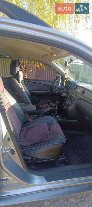 Внедорожник / Кроссовер Mitsubishi Outlander 2006 в Жмеринке фото 10 Внедорожник / Кроссовер Mitsubishi Outlander 2006 в Жмеринке