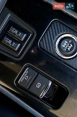 Внедорожник / Кроссовер Mitsubishi Outlander 2018 в 