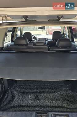 Внедорожник / Кроссовер Mitsubishi Outlander 2010 в 