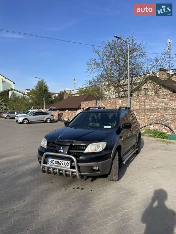 Внедорожник / Кроссовер Mitsubishi Outlander 2006 в Львове