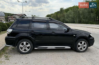 Внедорожник / Кроссовер Mitsubishi Outlander 2008 в 