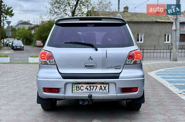 Внедорожник / Кроссовер Mitsubishi Outlander 2003 в 