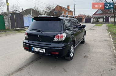 Позашляховик / Кросовер Mitsubishi Outlander 2003 в 