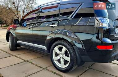 Внедорожник / Кроссовер Mitsubishi Outlander 2008 в Кривом Роге