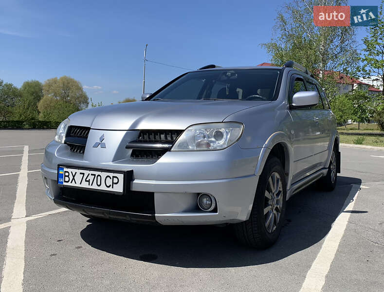 Внедорожник / Кроссовер Mitsubishi Outlander 2007 в Нетешине